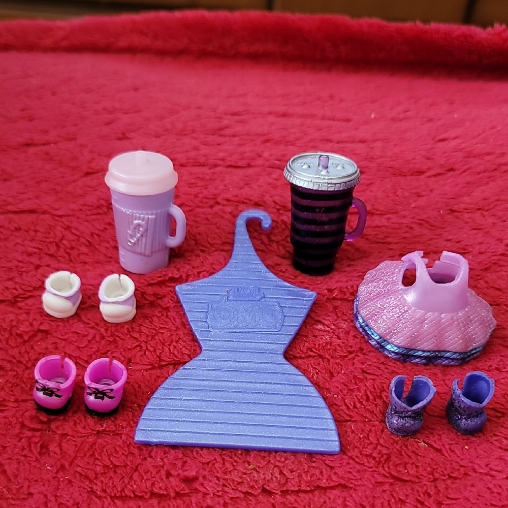 L.O.L. Surprise! Purple and Pink Doll Accessory Set Of 7